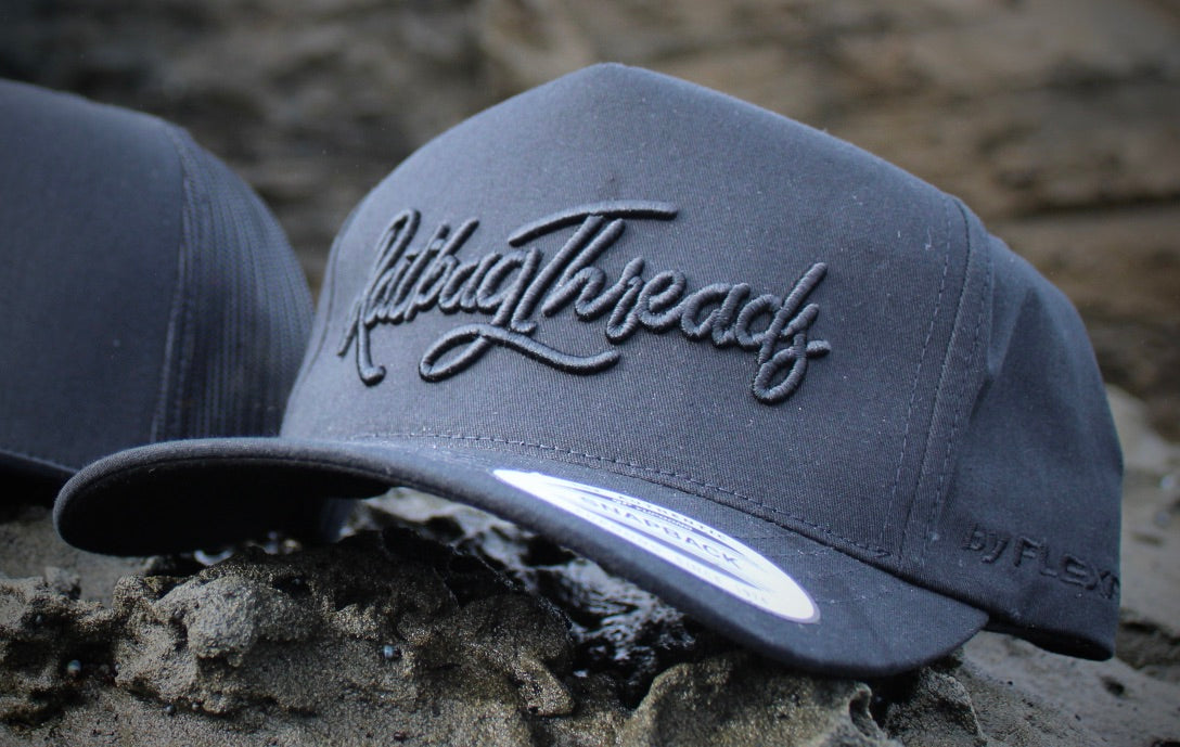 Basic Threads Snapback